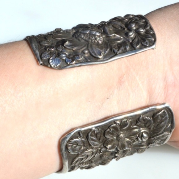 Victorian Floral Rare Antique Sterling Silver Cuff - Picture 2 of 8